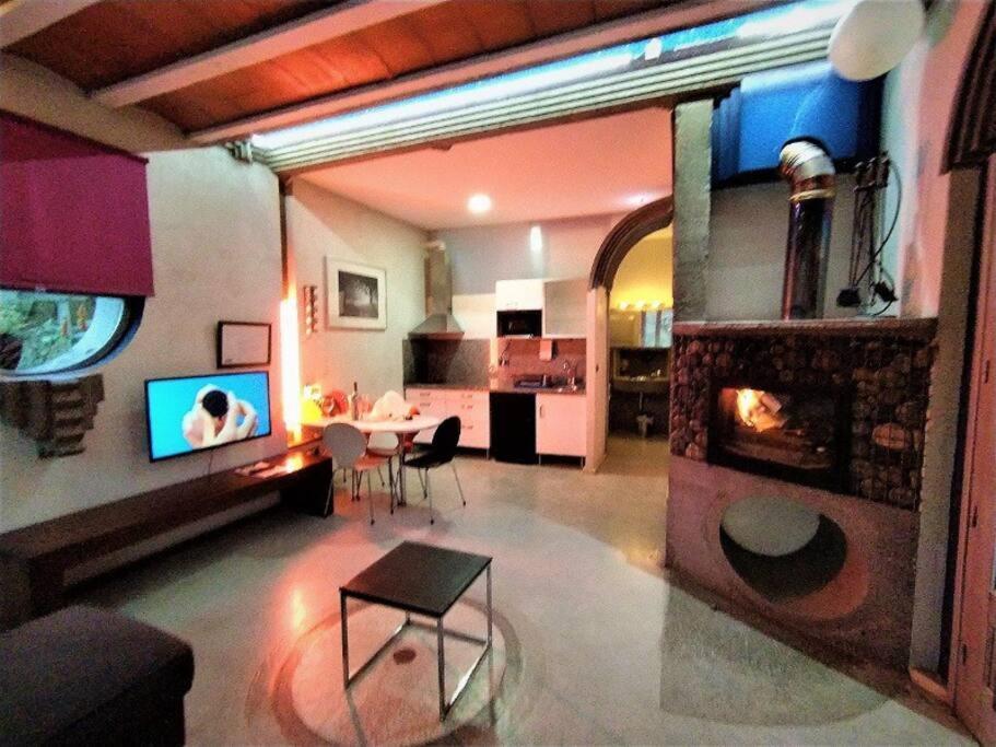 Zentral Club Neutron-Jacuzzi Apartment Belmonte De Miranda Ngoại thất bức ảnh